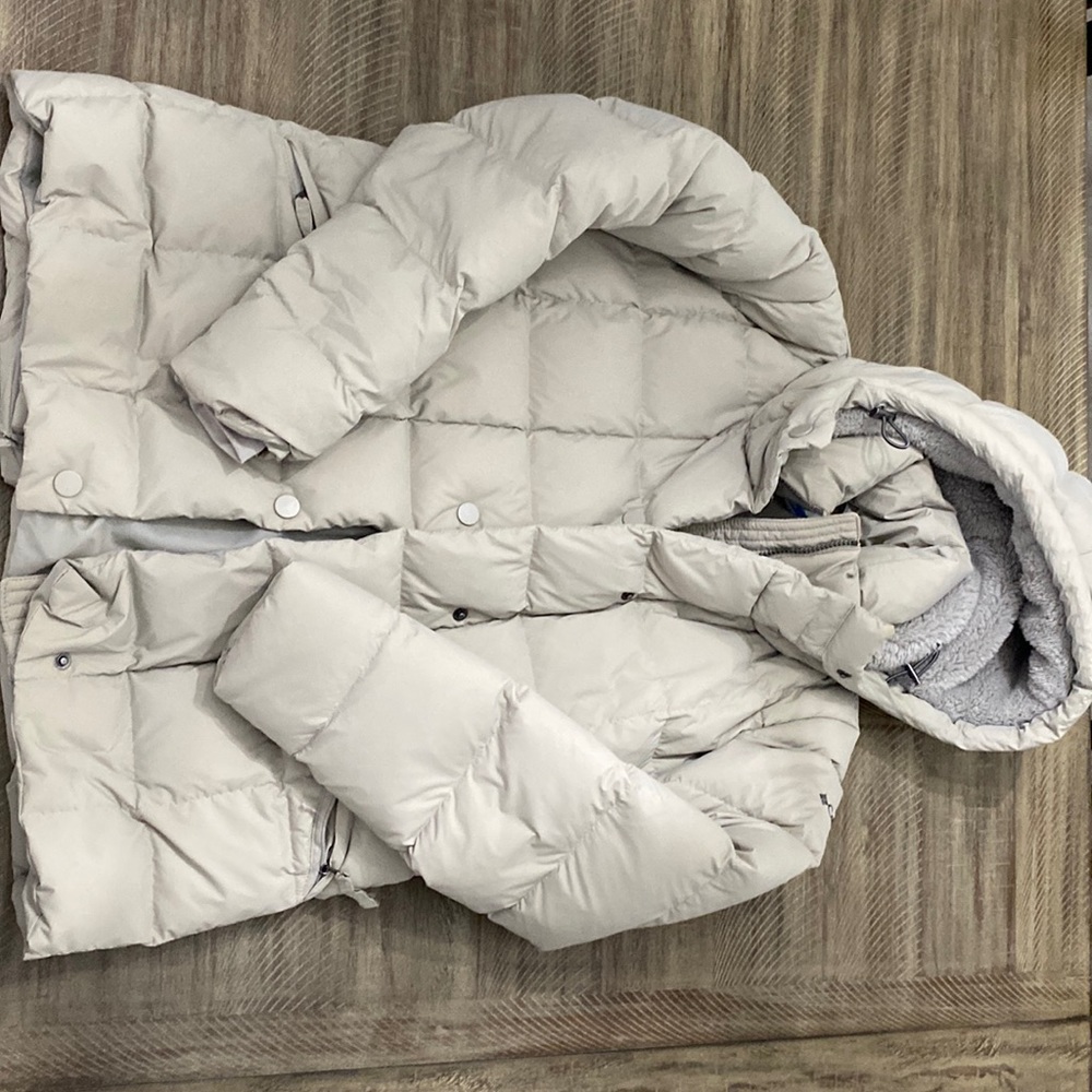 Woman’s Columbia winter coat.
